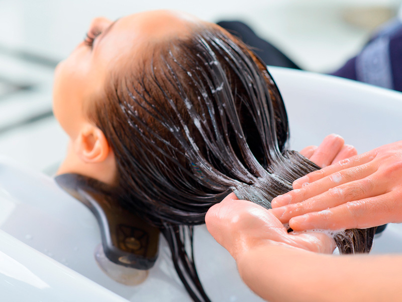 ocê sabe quais os tipos de tratamentos que os cabelos necessitam?